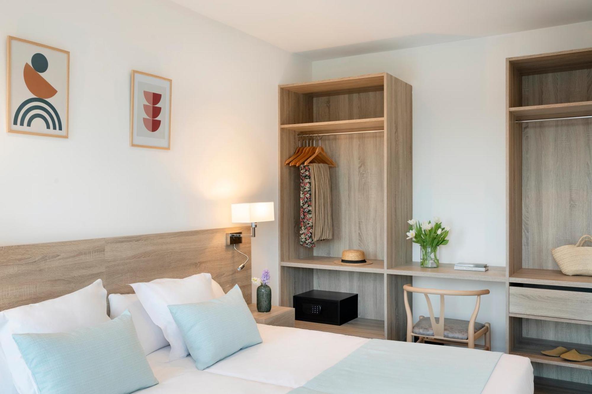 Aparthotel Marina Drach ポルト・クリスト エクステリア 写真